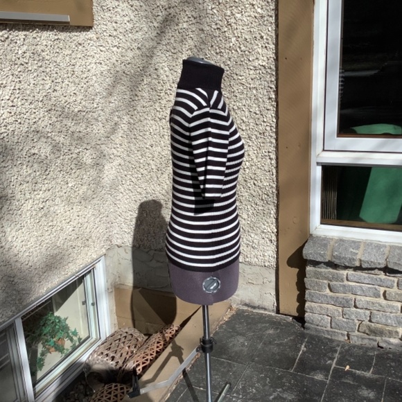 Jones New York black and white stripe short sleeve sweater - Picture 2 of 7